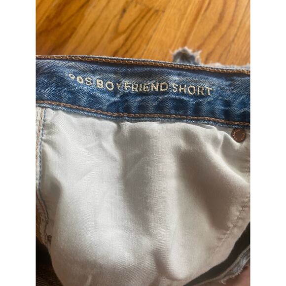 American Eagle 90s Boyfriend Jean Shorts Distressed Blue Size 6 Festival Cutoff - Picture 2 of 4